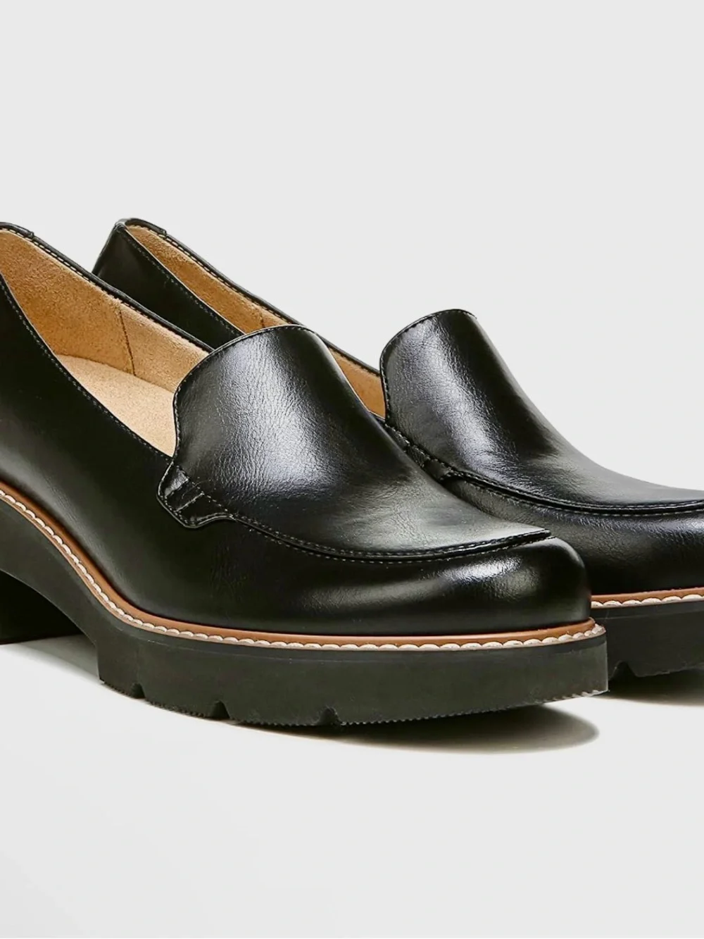 Naturalizer Black Leather Chunky Lug Platform Loafers cabaret women’s size 7M